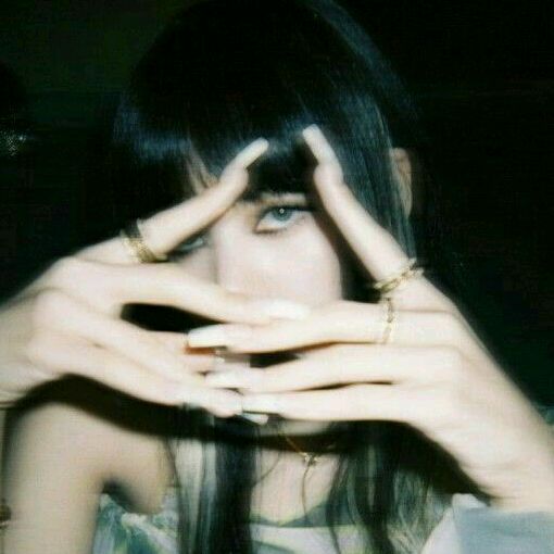 Profile Picture of ester_kim (@ester.kim_) on Tiktok