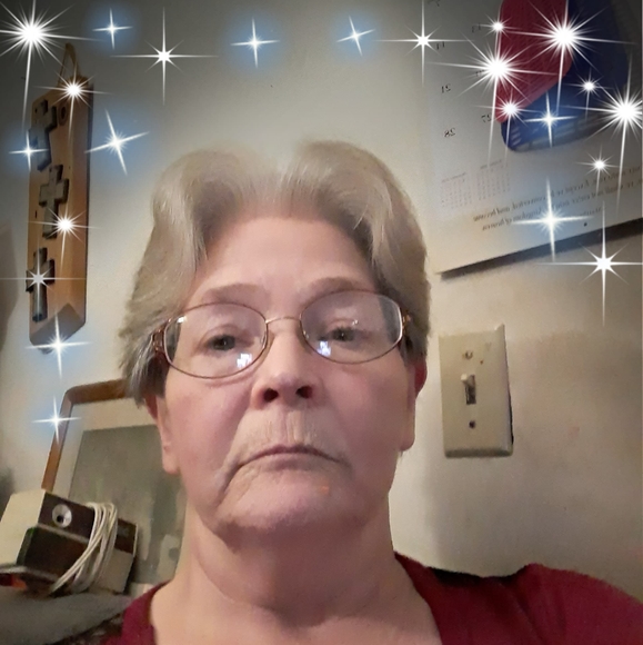 Profile Picture of Nancy Kitzmiller (@nakitzmiller) on Poshmark