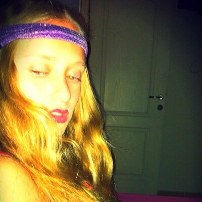 Profile Picture of Lee Feldman (@barbieblonde14) on Twitter