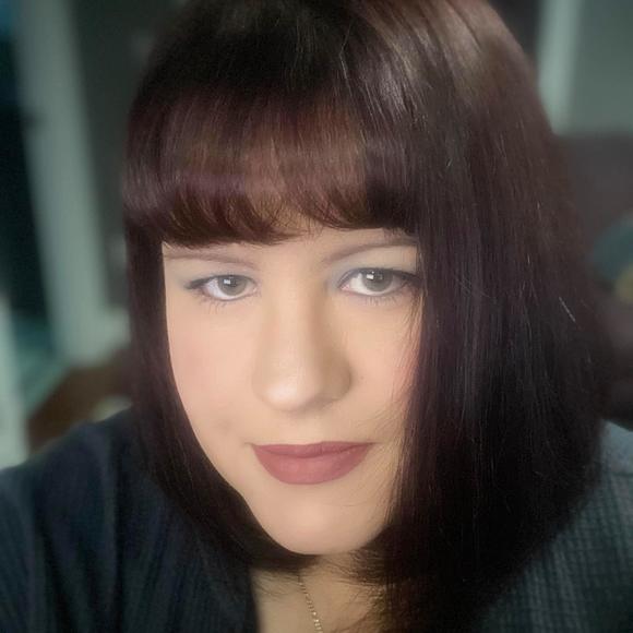 Profile Picture of Dawn Mattison (@dawnmatt0) on Poshmark