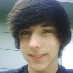 Profile Picture of Hunter Shoemaker (@bruceshomeboy) on Myspace