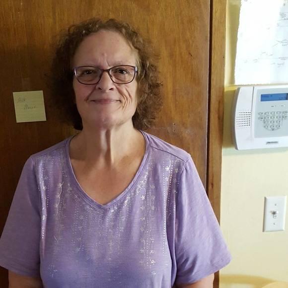 Profile Picture of Julie Climenson (@mail4jct) on Poshmark