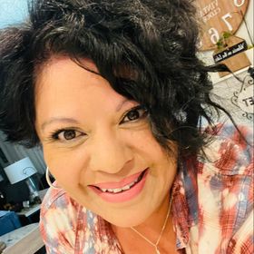 Profile Picture of Dee Scott (@tillyting) on Pinterest