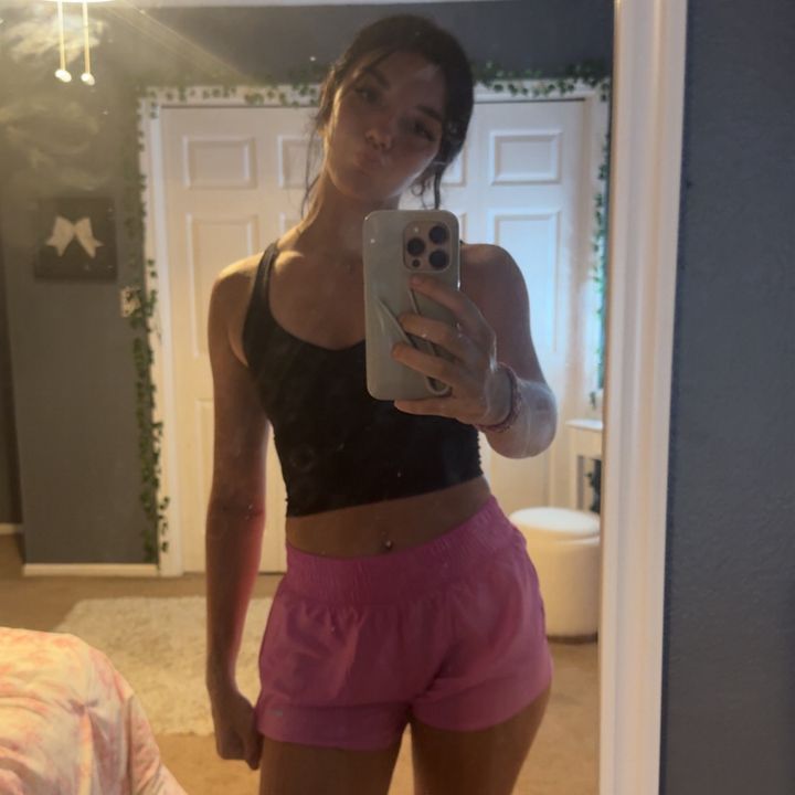 Profile Picture of talia (@nonotaliaelyse) on Tiktok