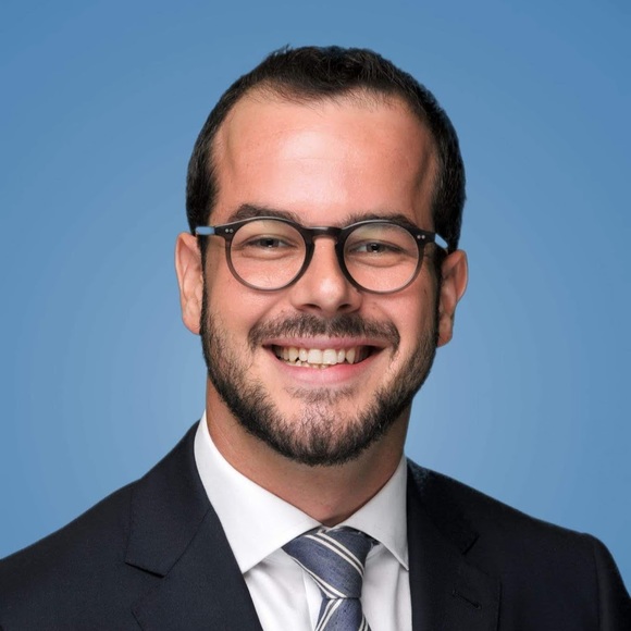 Profile Picture of Charles Bloom (@cbloom4) on Poshmark