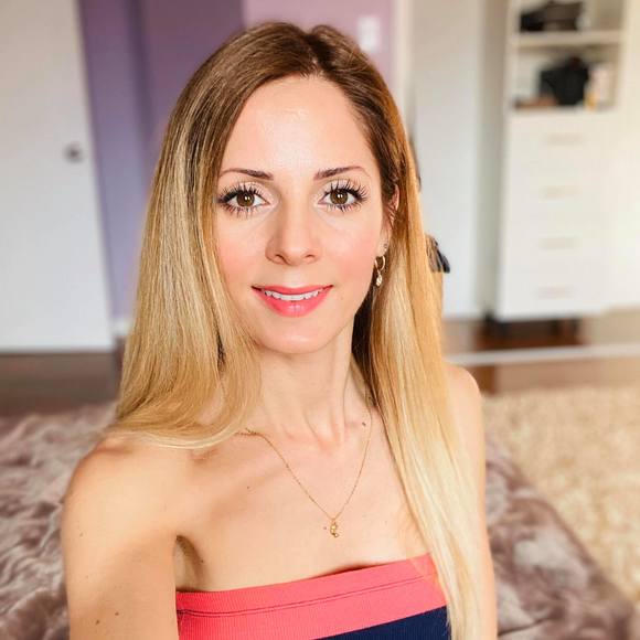 Lena Kravchuk - Poshmark Profile Picture of Lena Kravchuk (@kravcuke) on Poshmark