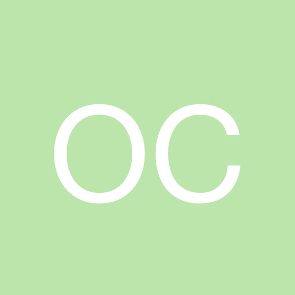 Profile Picture of Olivia Cuellar (@olieolieo) on Poshmark