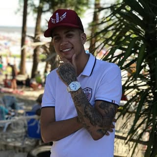 Profile Picture of Benjamín (@benjaminmonzon1) on Instagram