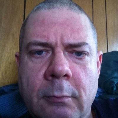 Profile Picture of Gordon Jones (@haveanotherpuff) on Twitter