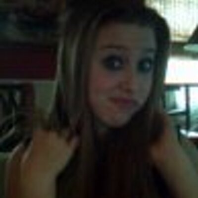 Profile Picture of Whitney Burr (@whitneylynn1996) on Twitter