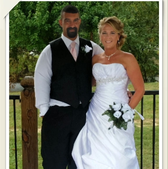 Profile Picture of Amber Hopper (@lambad27) on Poshmark