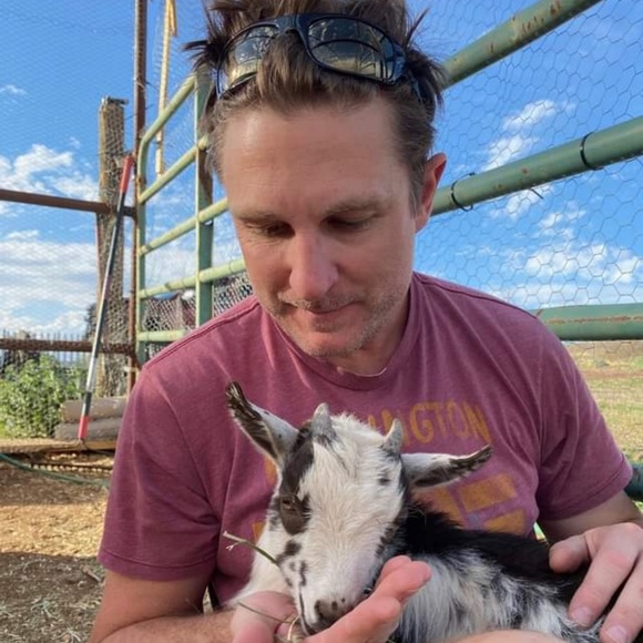 Profile Picture of Kyle Valkenburg (@vdot76) on Poshmark