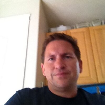 Profile Picture of Robert Somers (@RobertSomers) on Twitter