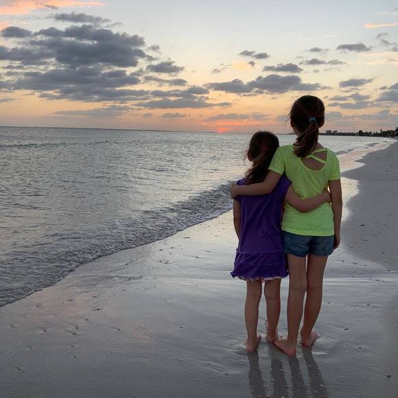 Profile Picture of Carly Connors (@cbc1013) on Poshmark