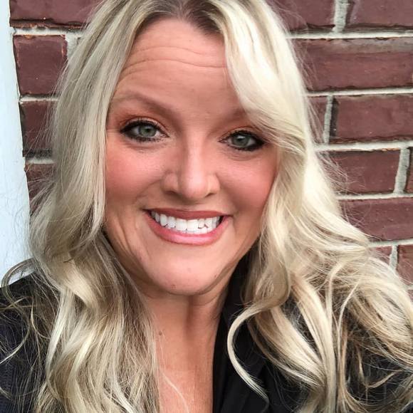 Profile Picture of Amy Brabo (@brabo72) on Poshmark