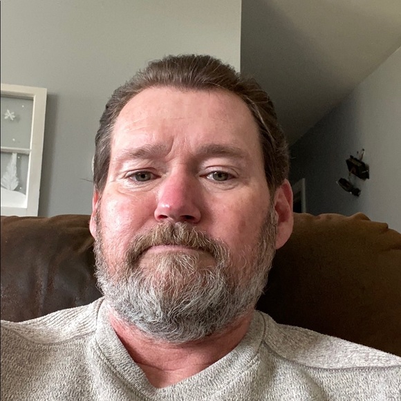 Profile Picture of Todd Fivecoate (@toddwho5) on Poshmark