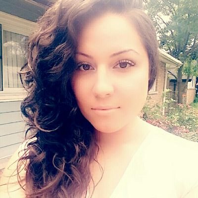 Profile Picture of Crystal Alexandra Robledo (@Crystal49738029) on Twitter