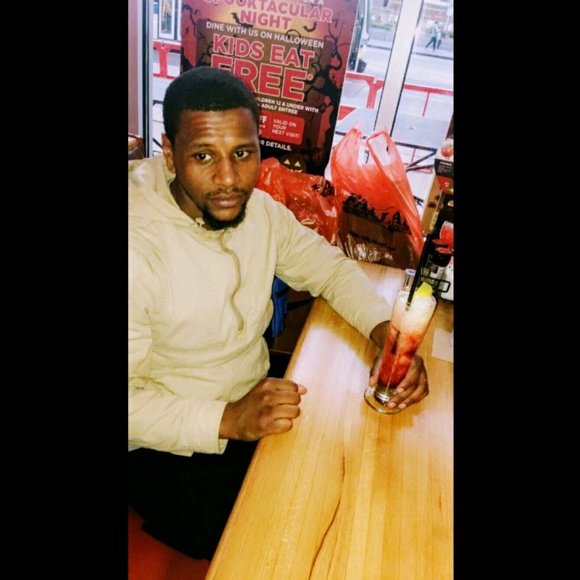 Michael Pizarro - Poshmark Profile Picture of Michael Pizarro (@goonguy) on Poshmark