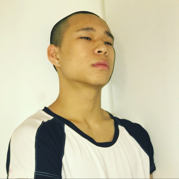 Profile Picture of Jimmy Huang (@jimmytheawesome) on Poshmark