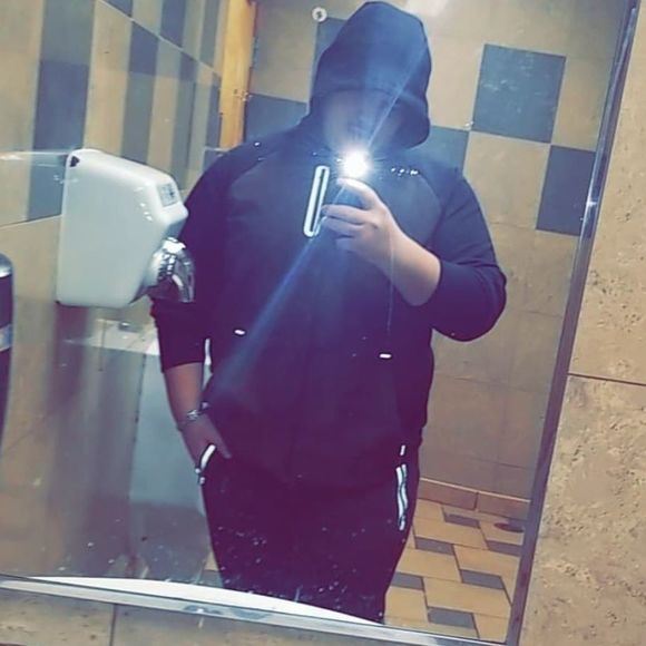 Profile Picture of Andy Rodrigues (@arj394) on Poshmark