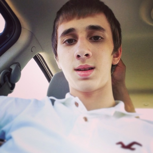 Profile Picture of Besnik Mamuti (@mangupmebateria) on Poshmark