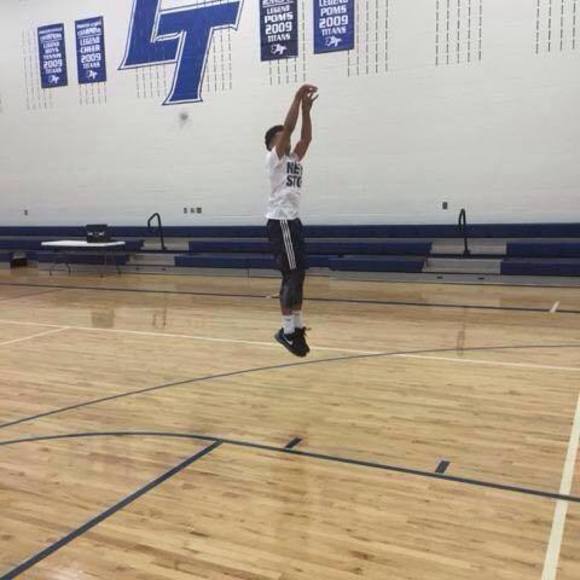 Jaylen Eikenberg - Poshmark Profile Picture of Jaylen Eikenberg (@jayleneikenberg) on Poshmark