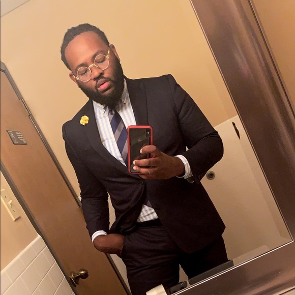 Profile Picture of Rashad Davis (@davisr17) on Poshmark