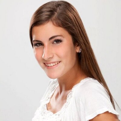 Profile Picture of Dani Graves (@dani__simone) on Twitter