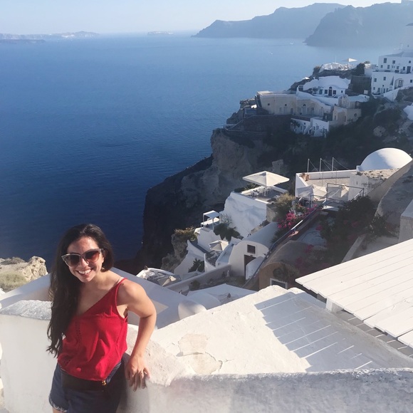 Profile Picture of Liz Chown (@lizzych) on Poshmark