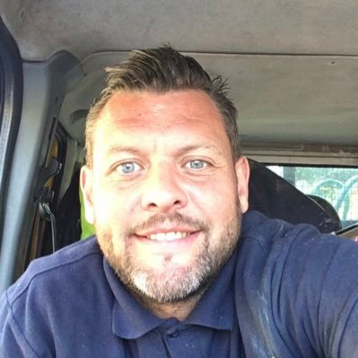 Profile Picture of Paul Hinds (@nevercutuk) on Twitter