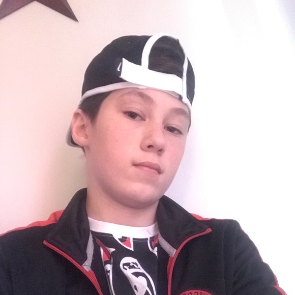 Profile Picture of Wyatt Furner (@rockstarsniper) on Poshmark