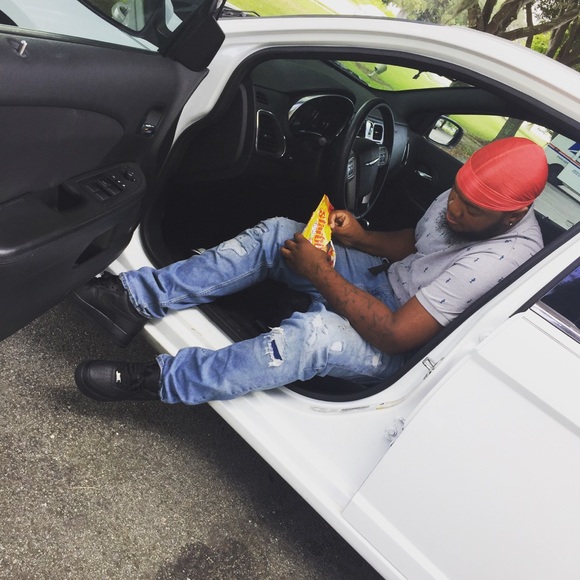 Profile Picture of Ladarius Bethel (@lowkey583) on Poshmark