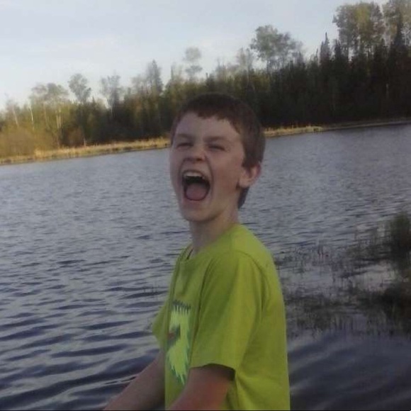 Sawyer Garretson - Poshmark Profile Picture of Sawyer Garretson (@sawyergarretson) on Poshmark