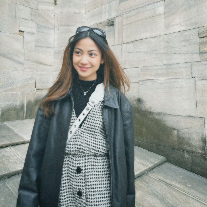 Profile Picture of   i caught myself 😗✌️-ing... (@imanopiee) on Tiktok
