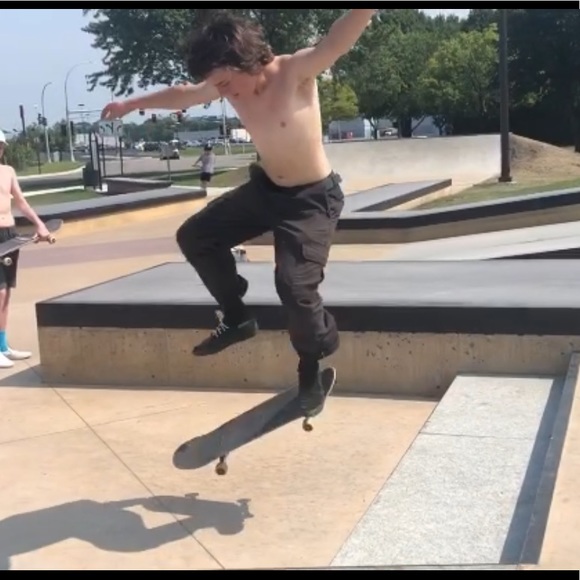 Profile Picture of Adam Hodson (@ahoddie37) on Poshmark