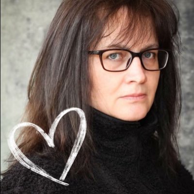 Profile Picture of Joanne Cooper (@PhotoJoanne) on Twitter