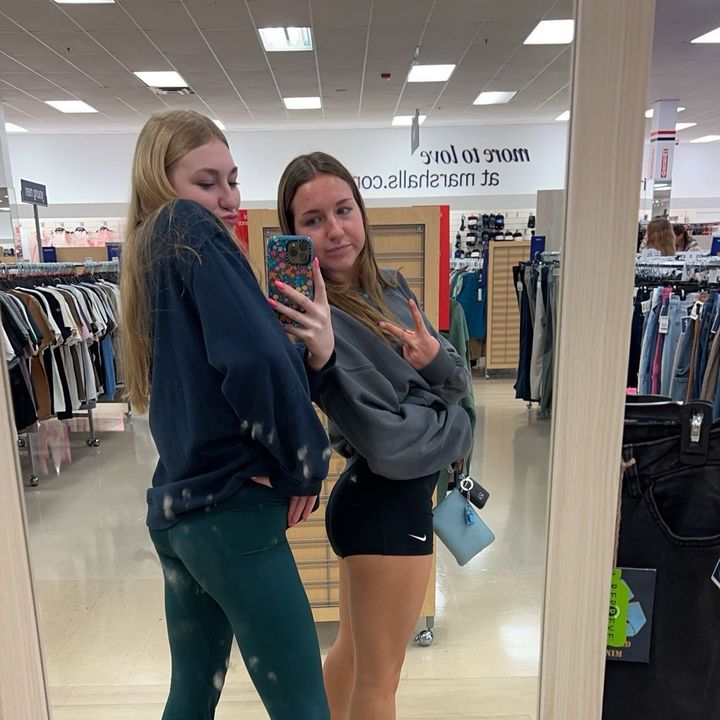 Profile Picture of elise (@elise.block) on Tiktok