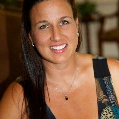 Profile Picture of Rachel McGinnis (@RachelRealtor4U) on Twitter