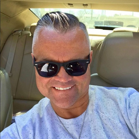 Profile Picture of Jason Rohlfs (@jro0627) on Poshmark