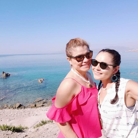 Profile Picture of Siomara Huete (@fat130) on Poshmark