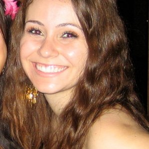 Profile Picture of Ariel Peterson (@arpeters24) on Twitter