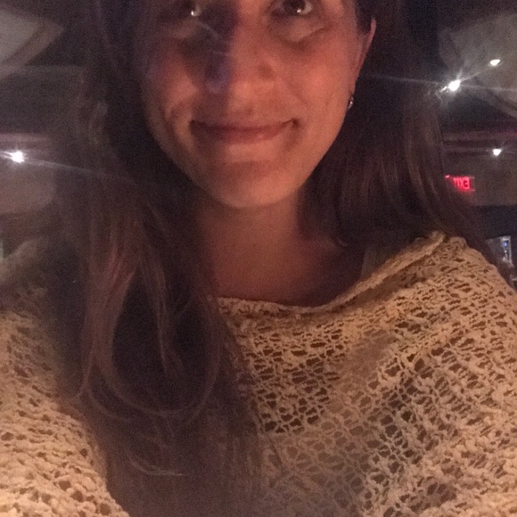 Francesca Vavala - Poshmark Profile Picture of Francesca Vavala (@francescavav) on Poshmark