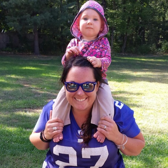 Profile Picture of Keri Ranagan (@kmran327) on Poshmark