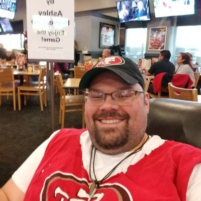 Profile Picture of Robert Honeycutt (@RobertH91427240) on Twitter