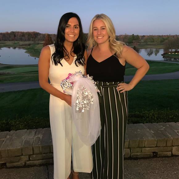 Profile Picture of Jessica Curry (@jlbisinger) on Poshmark