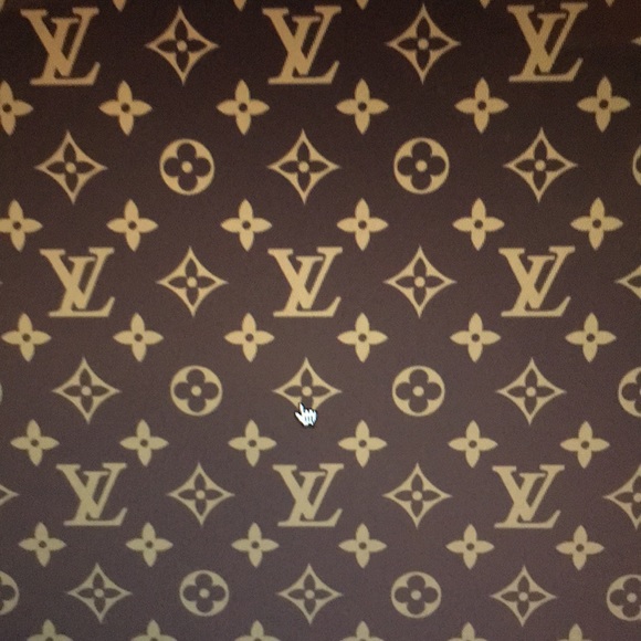 Profile Picture of Simon-olivier Perusse (@sim9747) on Poshmark