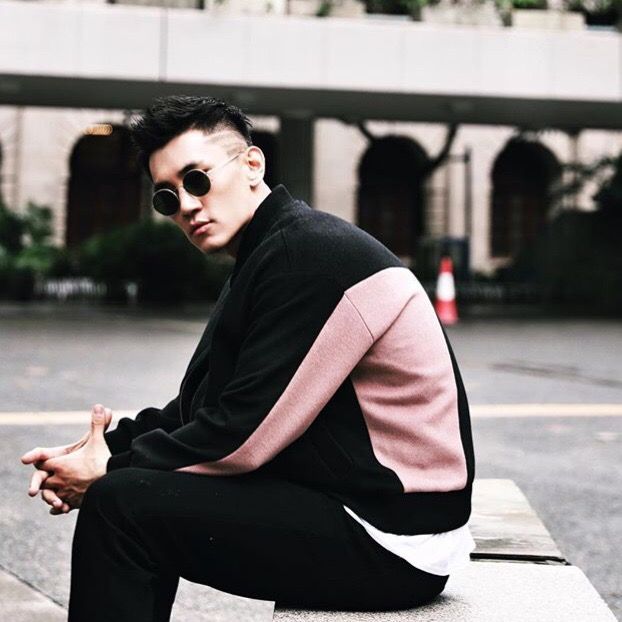 Profile Picture of user1365595134515 (@peterzhu171) on Tiktok