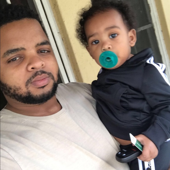 Profile Picture of Leonard Walden (@leonard422) on Poshmark