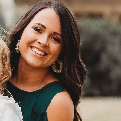 Profile Picture of Meredith McBee (@mcbee_meredith) on Twitter