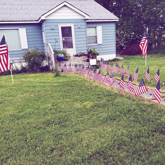 Profile Picture of Joy Morrison (@joymorrison663) on Poshmark